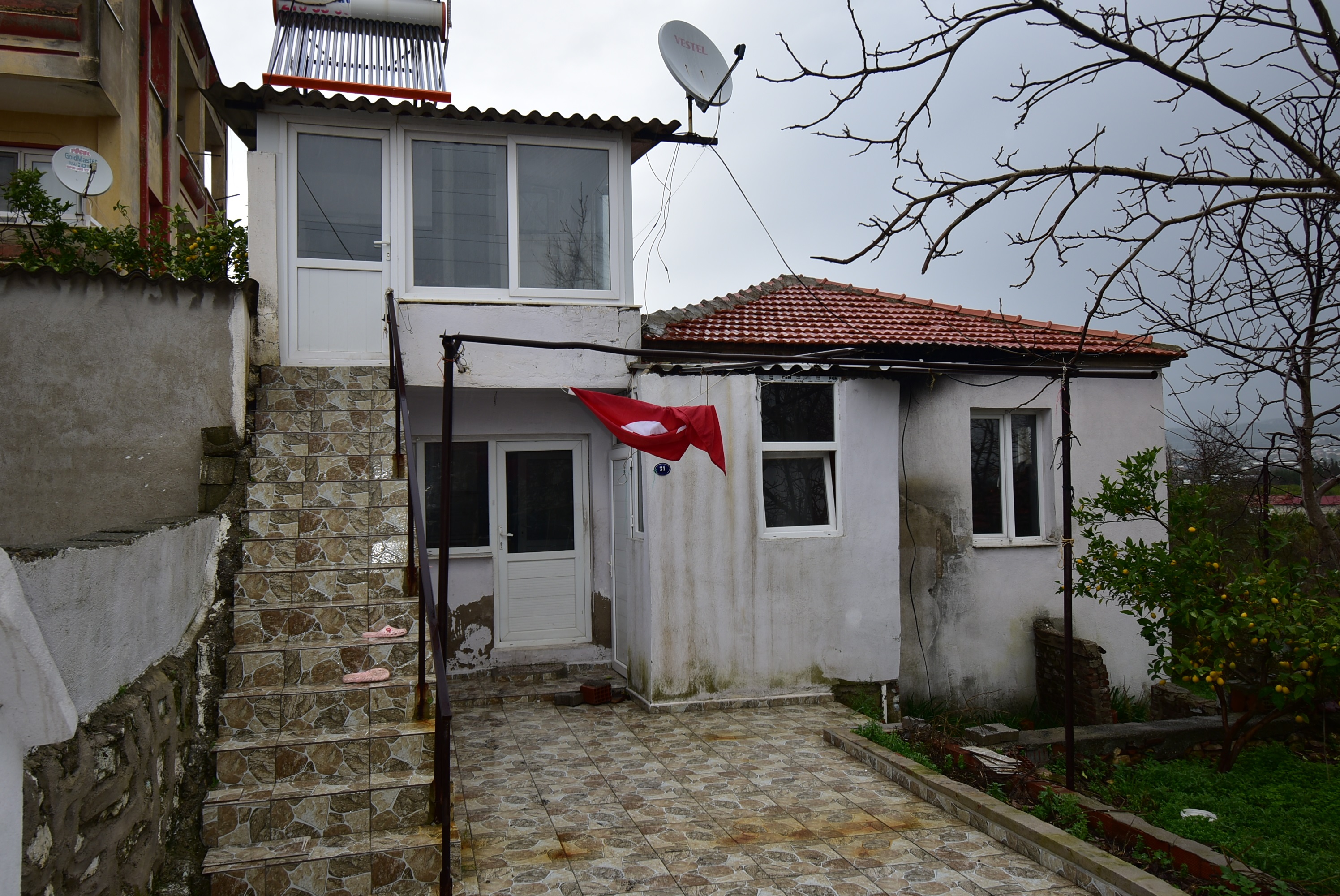 ÜÇKUYULAR KİRALIK